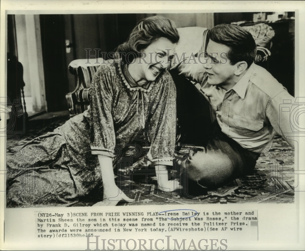 1965 Press Photo Irene Dailey and Martin Sheen in The Subject Was Roses.-Historic Images