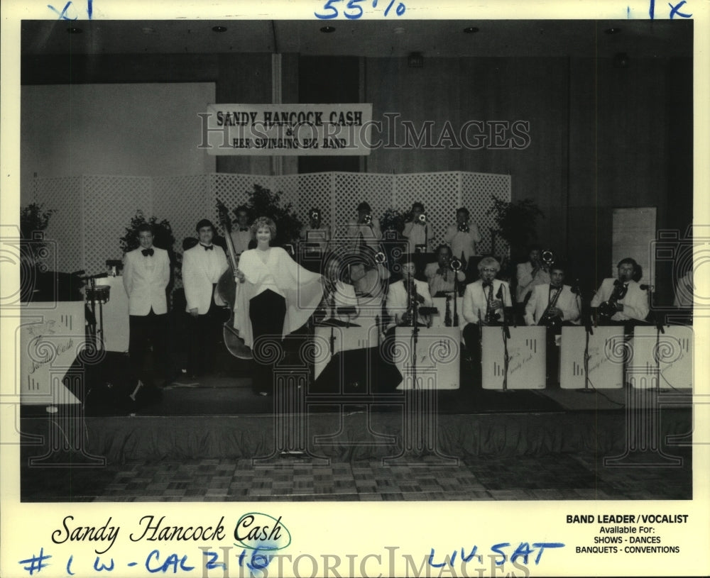 1991 Press Photo Sandy Hancock Cash, band leader and vocalist. - Historic Images