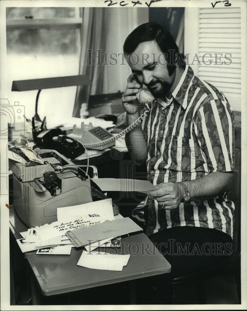 1971 Ronnie Kole, pianist, works with New Orleans' charities. - Historic Images