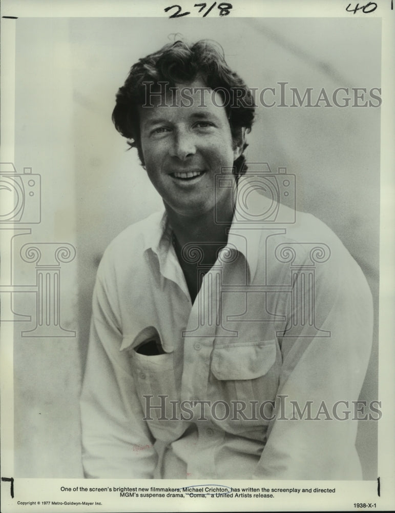 1977 Press Photo Filmmaker Michael Crichton of MGM&#39;s &quot;Coma.&quot; - nop16681-Historic Images