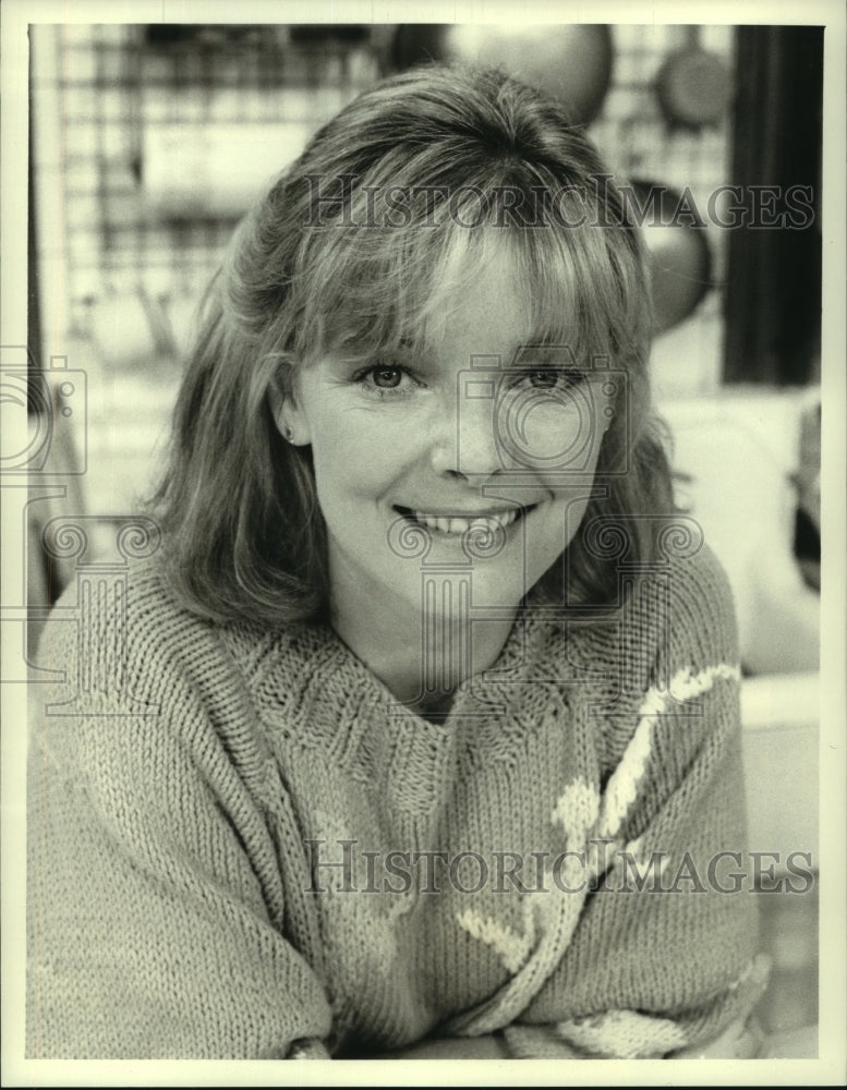 1987 "Kate & Allie" - Jane Curtin on CBS Comedy Show - Historic Images