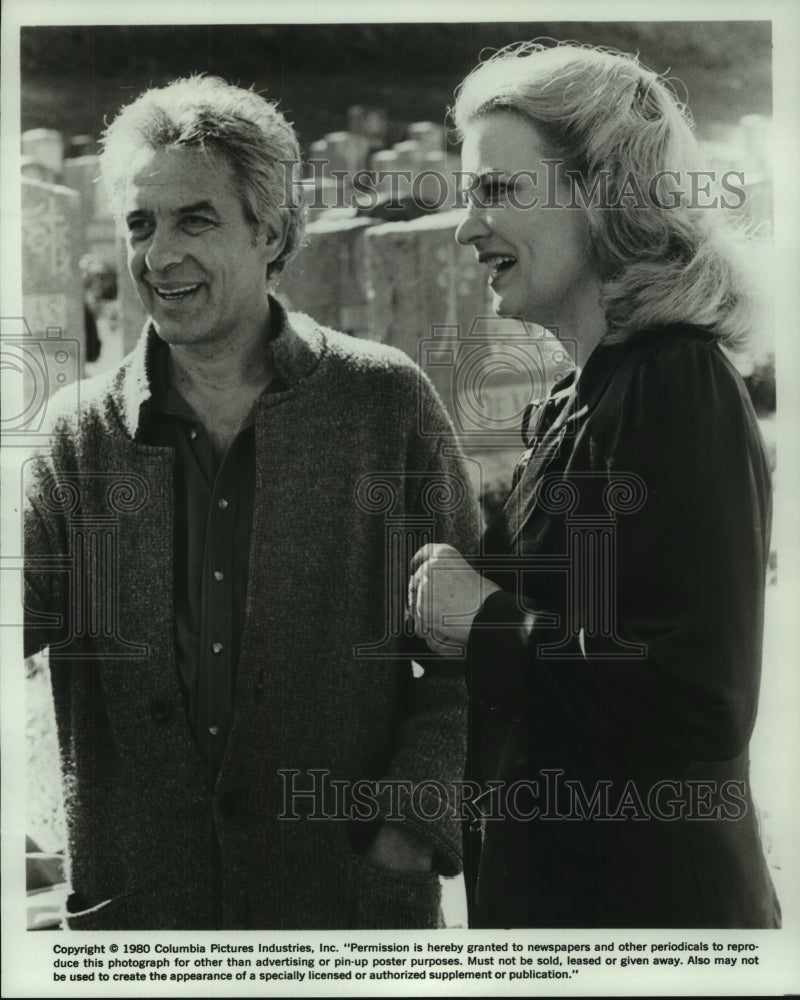 1980 Press Photo John Cassavetes &amp; Gena Rowlands on set of their newest movie. - Historic Images