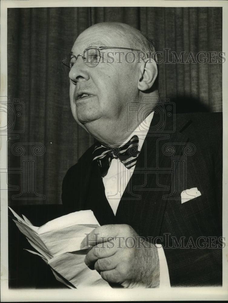 1959 Playwright Marc Connelly Rehearsing &quot;The Bells of St. Mary&#39;s&quot; - Historic Images