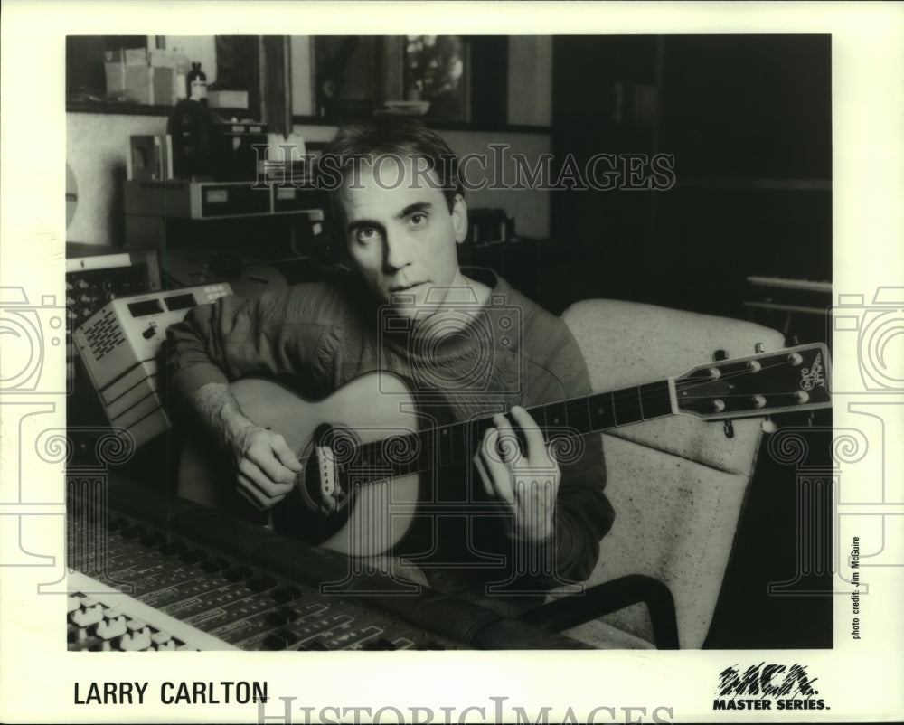 1986 Press Photo Guitarist Larry Carlton. - nop18308-Historic Images