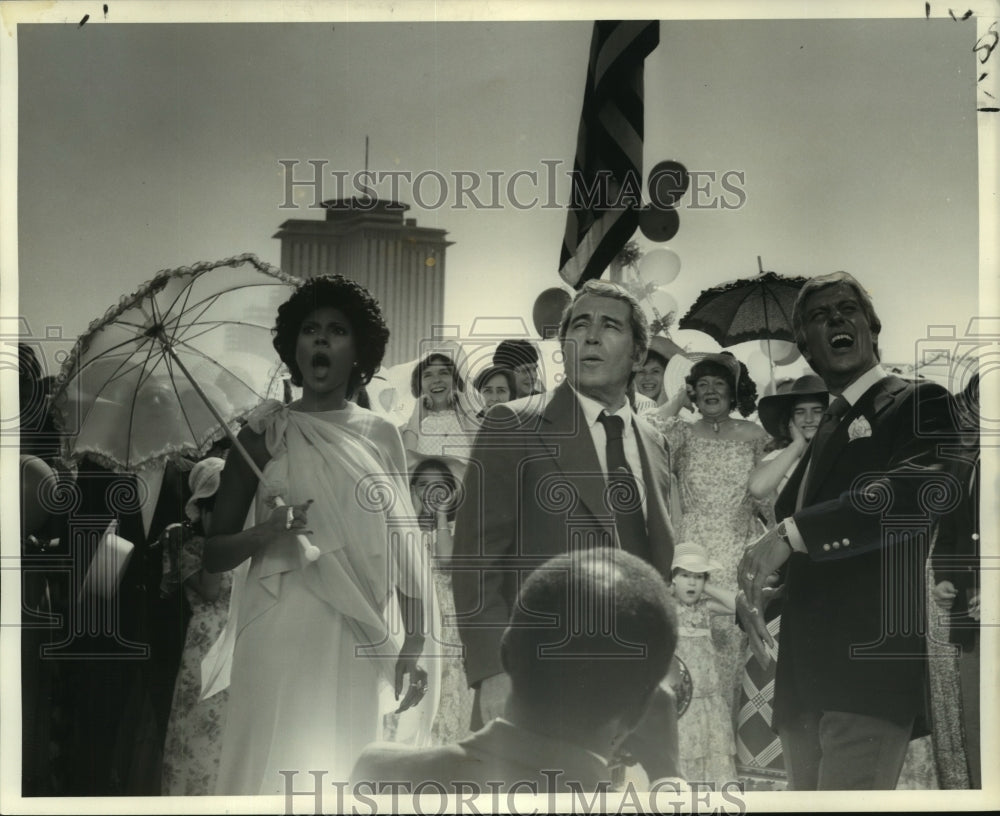 1976 Perry Como and Co-Stars, &quot;Perry Como Spring New Orleans&quot; - Historic Images