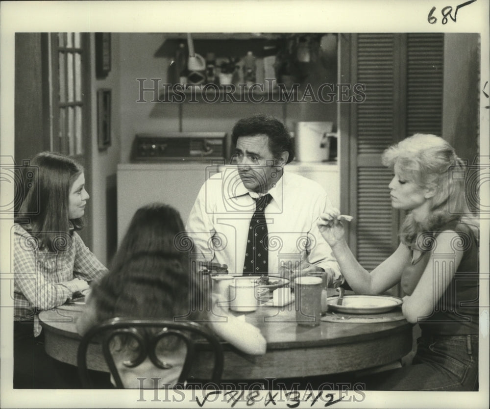 1977 Michael Constantine, Robin Groves &amp; Judy Landers on Daughters. - Historic Images