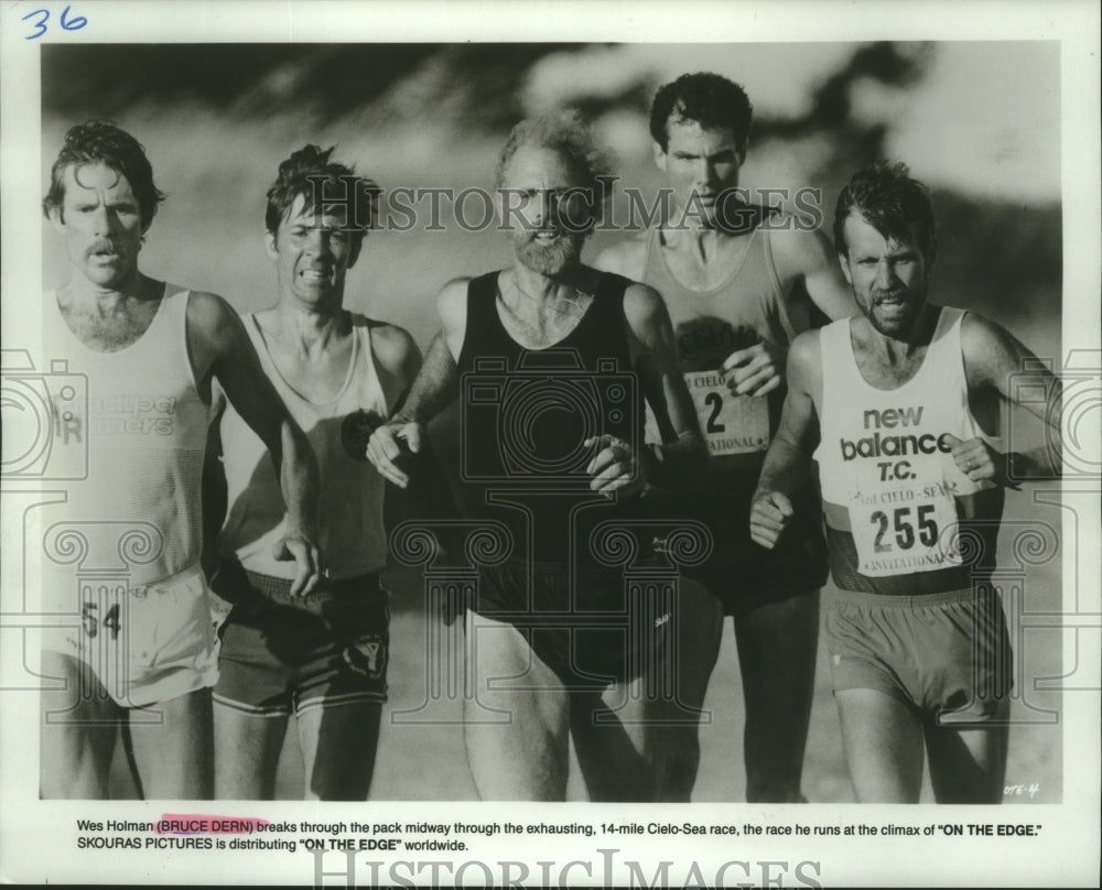 1986 Press Photo Bruce Dern in a scene from On the Edge. - Historic Images