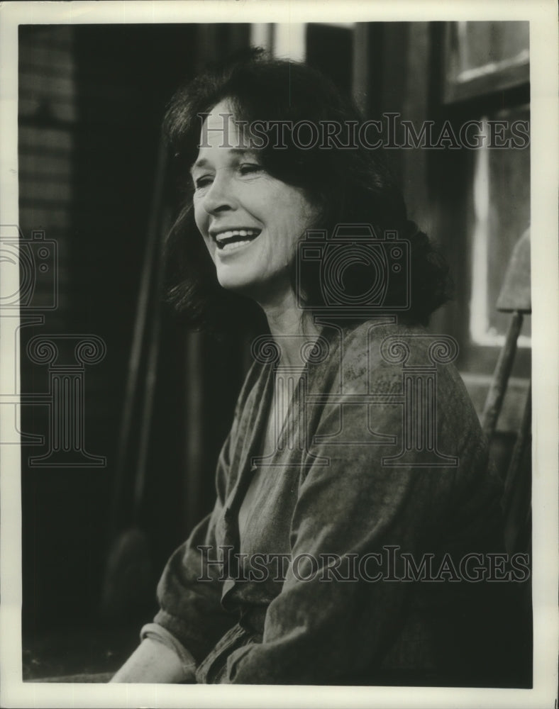 1975 Colleen Dewhurst stars in "A Moon For The Misbegotten." - Historic Images