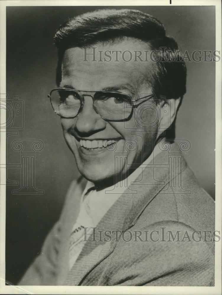 1980 Bill Cullen, host of Chain Reactions, on NBC. - Historic Images