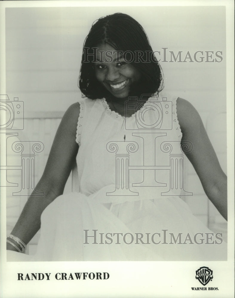 1982 Randy Crawford, singer, in a white dress - Historic Images