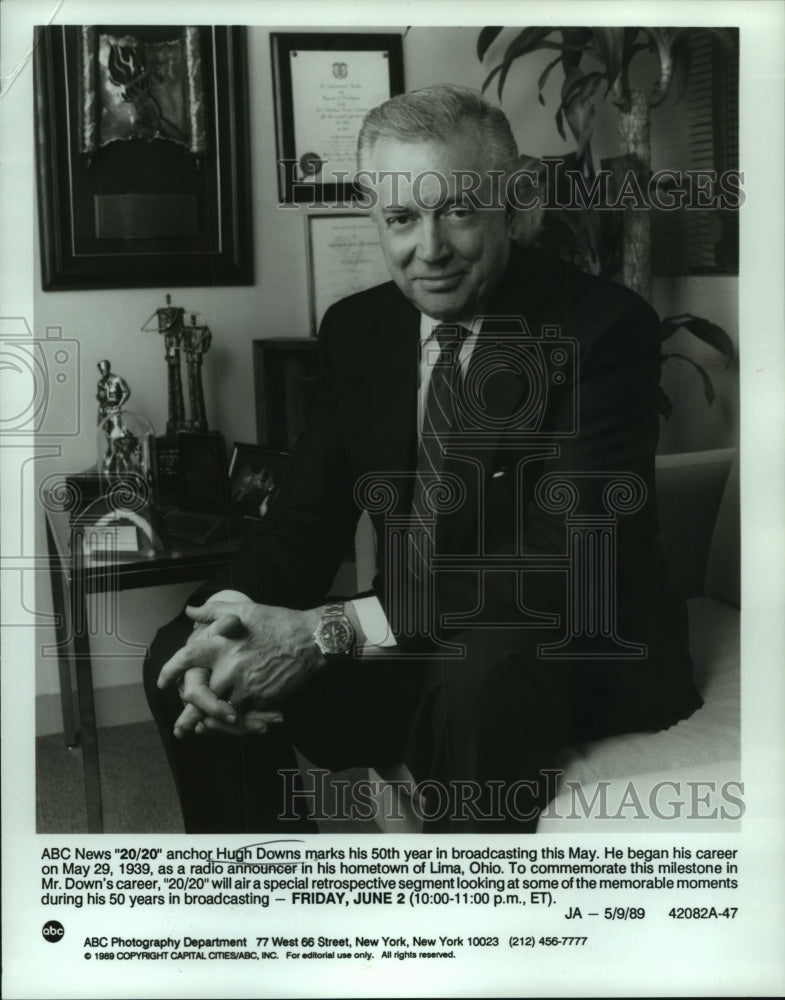 1989 ABC News anchor Hugh Downs marks his 50th year in broadcasting. - Historic Images
