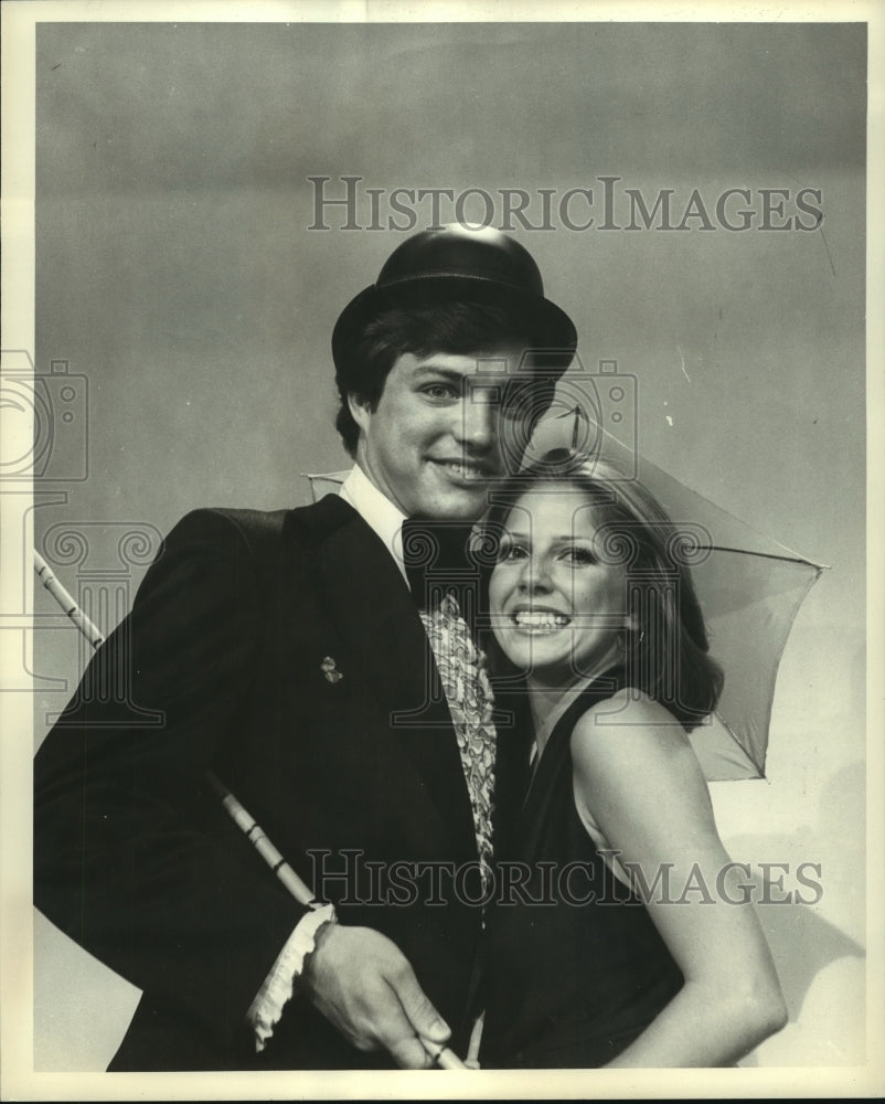 1976 Press Photo Chuck Davis and Heidi P. Junis,  "Tunesii" - Historic Images