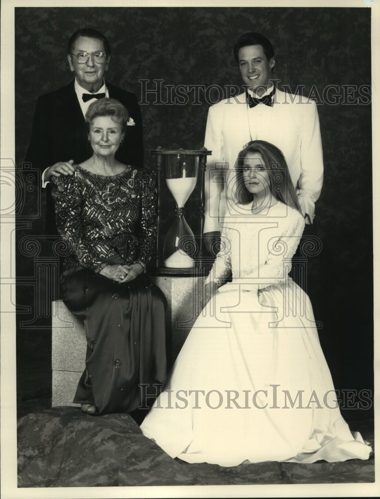 1990 Press Photo Macdonald Carey and Frances Reid on Days of Our Lives, on NBC. - Historic Images