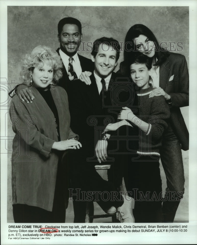 1990 The cast of the weekly comedy series, Dream On - Historic Images