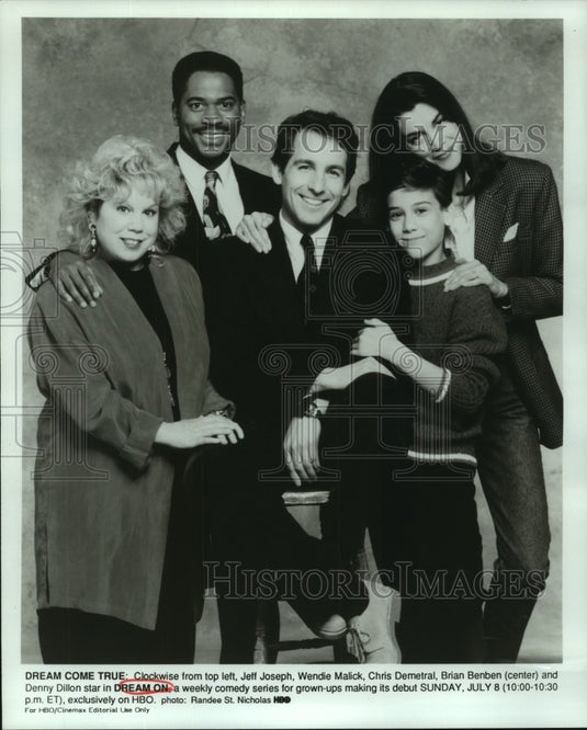 1990 The cast of the weekly comedy series, Dream On - Historic Images