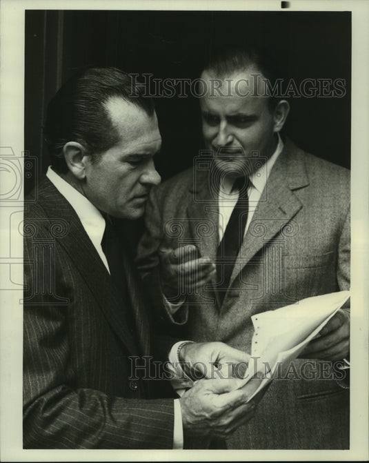 1977 Richard M. Dixon and Peter Boyle in NBC-TV's "The Big Event" - Historic Images