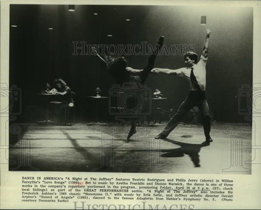 1989 Press Photo Dance In America's A Night at The Joffrey on Great Performances - Historic Images