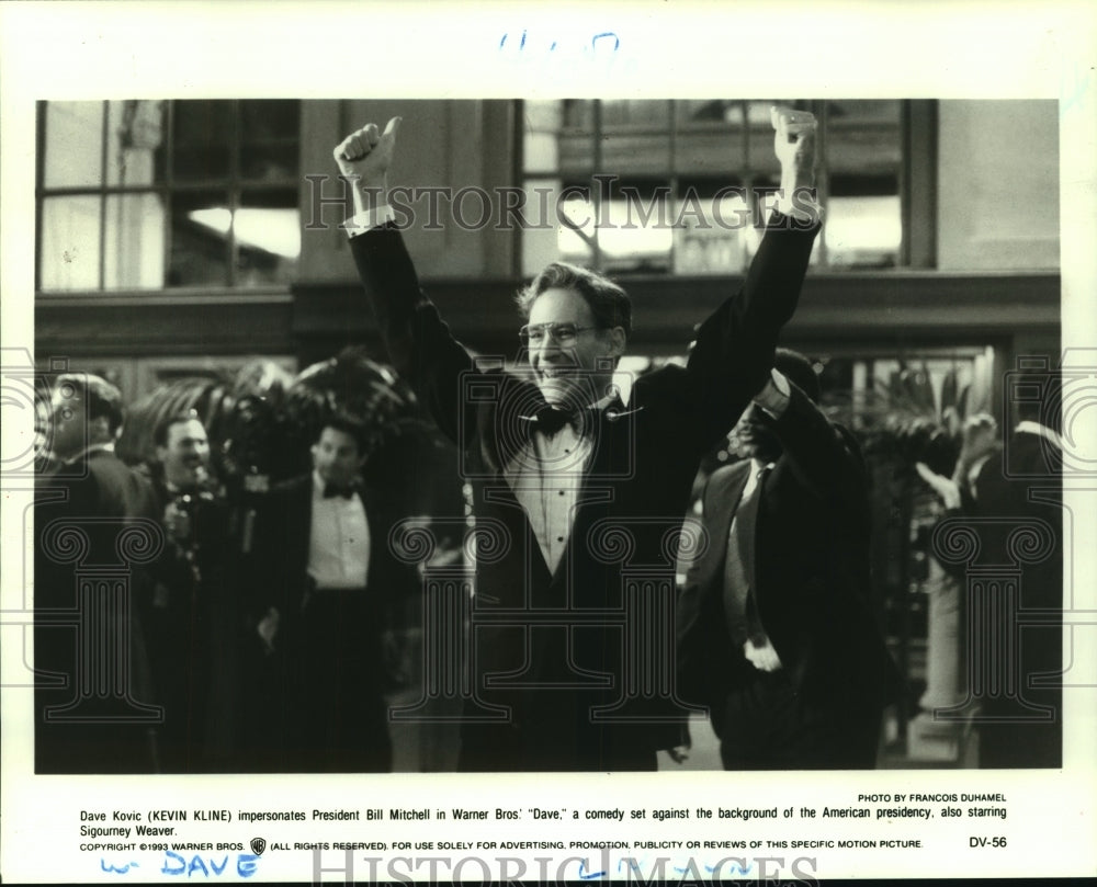 1993 Press Photo Kevin Kline in a scene from Dave. - nop22749 - Historic Images