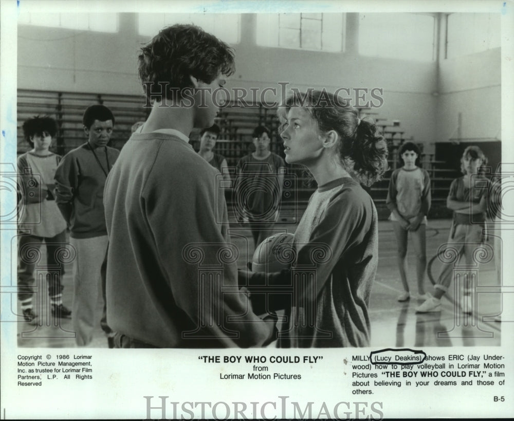1986 Lucy Deakins and Jay Underwood in The Boy Who Could Fly. - Historic Images