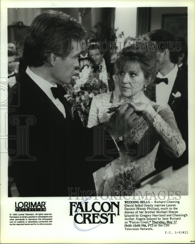 1990 Press Photo David Selby and Wendy Phillips in a scene from Falcon Crest-Historic Images