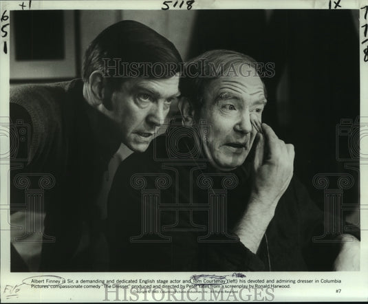 1983 Press Photo Actors Albert Finney and Tom Courtenay In "The Dresser" Movie - Historic Images