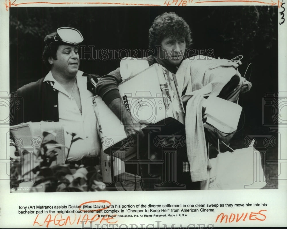 1980 Press Photo Actors Art Metrano and Mac Davis In &quot;Cheaper to Keep Her&quot; Movie - Historic Images