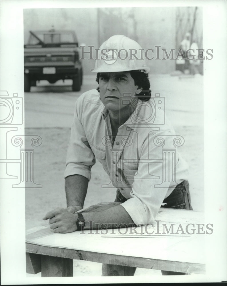 1986 Press Photo Actor Erik Estrada, &quot;True Confessions&quot; - nop24654 - Historic Images