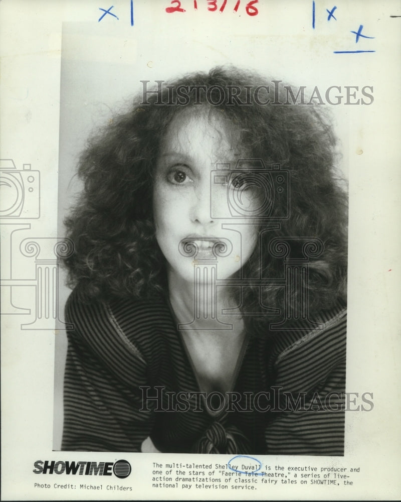 1982 Shelly Duvall, producer and star in &quot;Faerie Tale Theatre&quot; - Historic Images