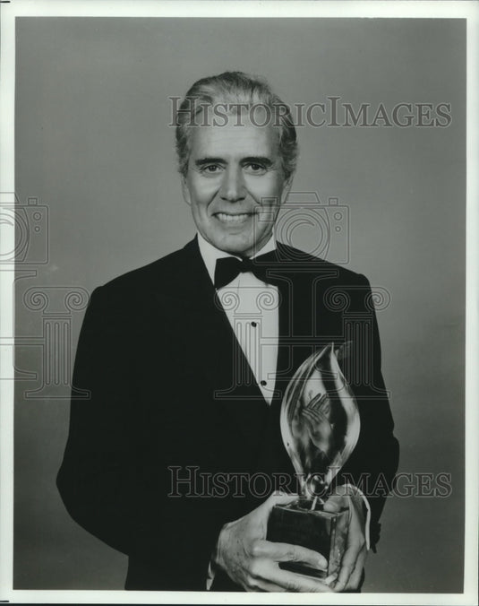 1985 Press Photo John Forsythe, "The Eleventh Annual People's Choice Awards" - Historic Images