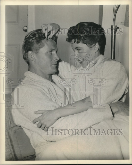 1957 Press Photo Steve Forrest and Pat Crowley, "The Three Dollar Bill"-Historic Images