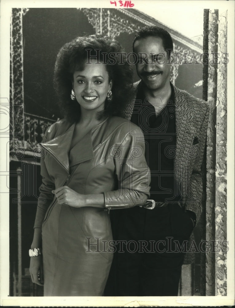 1988 Press Photo Tim Reid, Daphne Maxwell Reid, &quot;Frank&#39;s Place&quot; - nop25031 - Historic Images