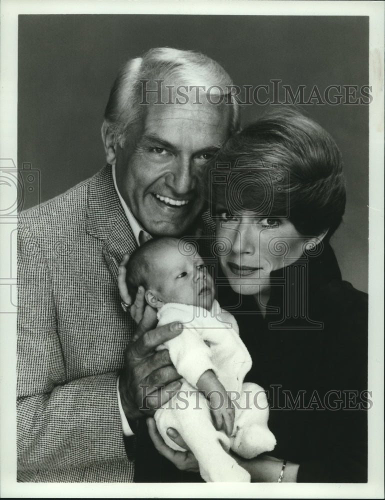 1982 Nancy Dussault and Ted Knight, &quot;Too Close For Comfort&quot; - Historic Images