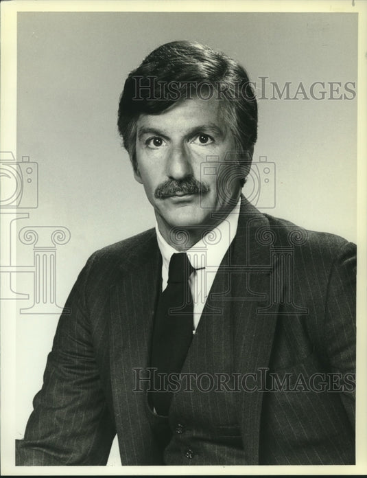 1984 Press Photo Raymond Holyoke in "Mr. Smith" - nop25161 - Historic Images