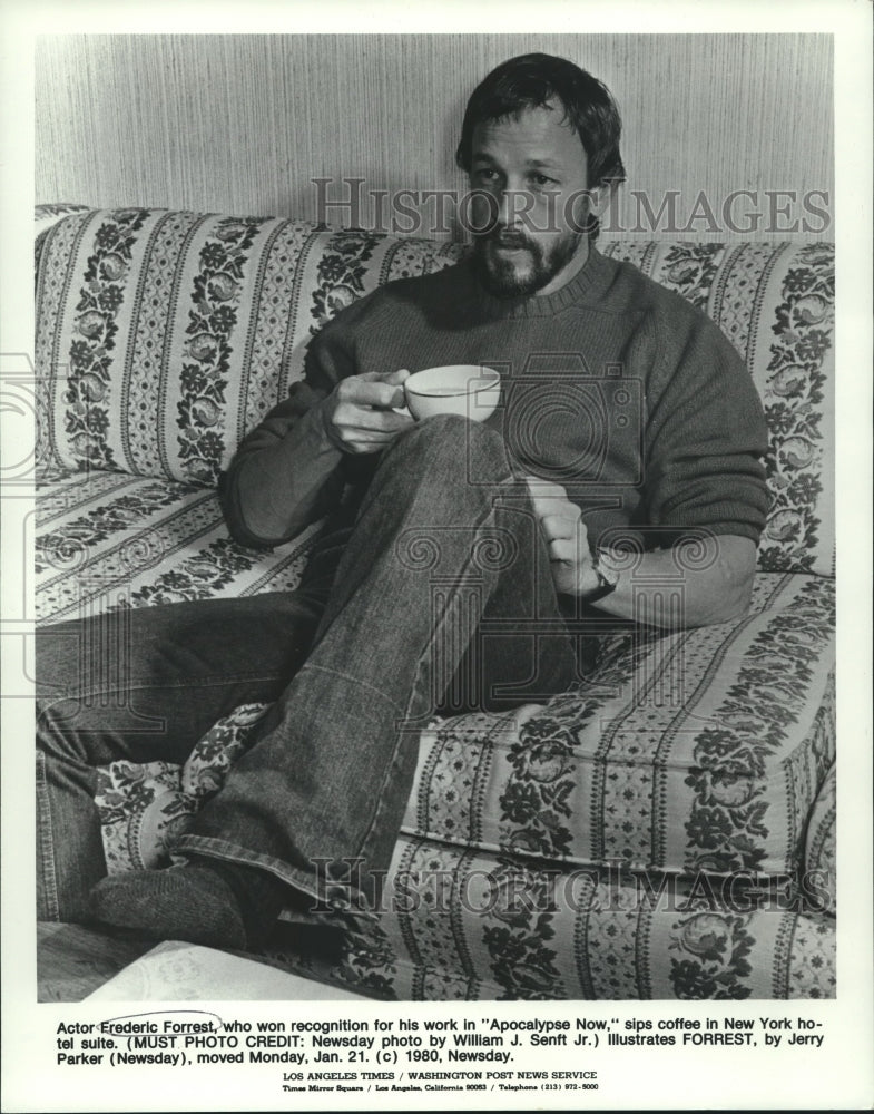 1980 Actor Frederic Forrest, sipping coffee, New York Hotel - Historic Images