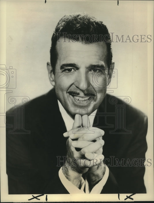 1964 Tennessee Ernie Ford, "Tennessee Ernie Ford Show" - Historic Images