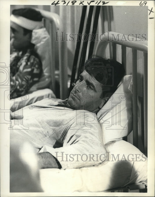 1976 Press Photo Actor Sam Elliott in "NBC's Best Seller: Once an Eagle" - Historic Images