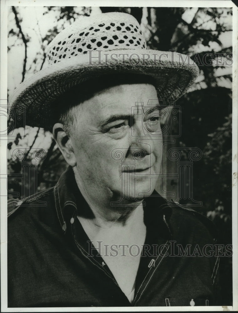 1968 Actor Maurice Evans - Historic Images