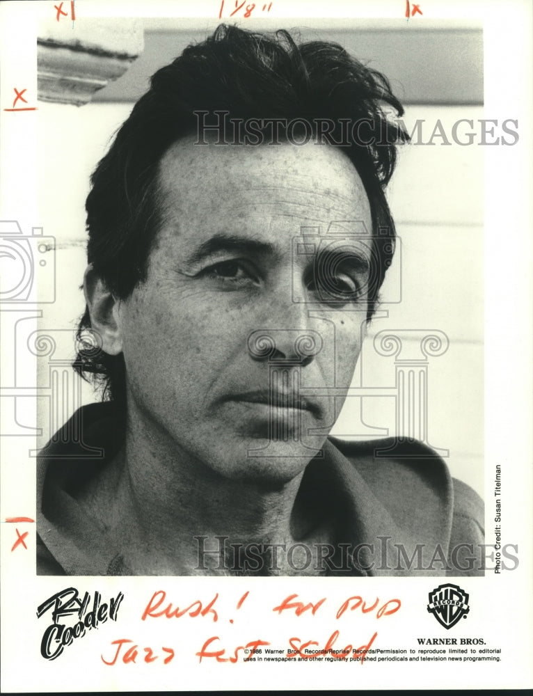 1987 Press Photo Ry Cooder, musician - nop26791-Historic Images