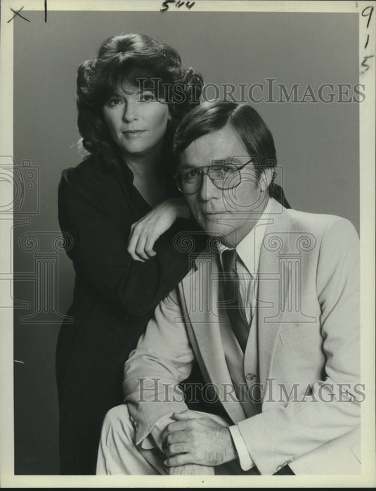 1982 Press Photo "NBC News Overnight" Co-Anchors Linda Ellerbee and Lloyd Dobyns - Historic Images
