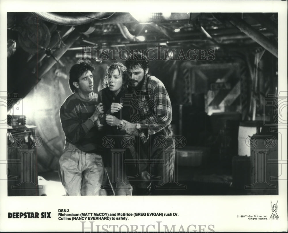 1988 Cast in Scene from Movie &quot;Deepstar Six&quot; - Historic Images