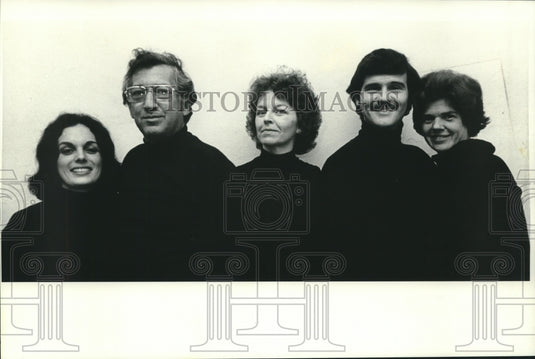 1975 Press Photo A. McNaught, J. Ellenbogen, B. Larry, B. Findley & M. Bott - Historic Images