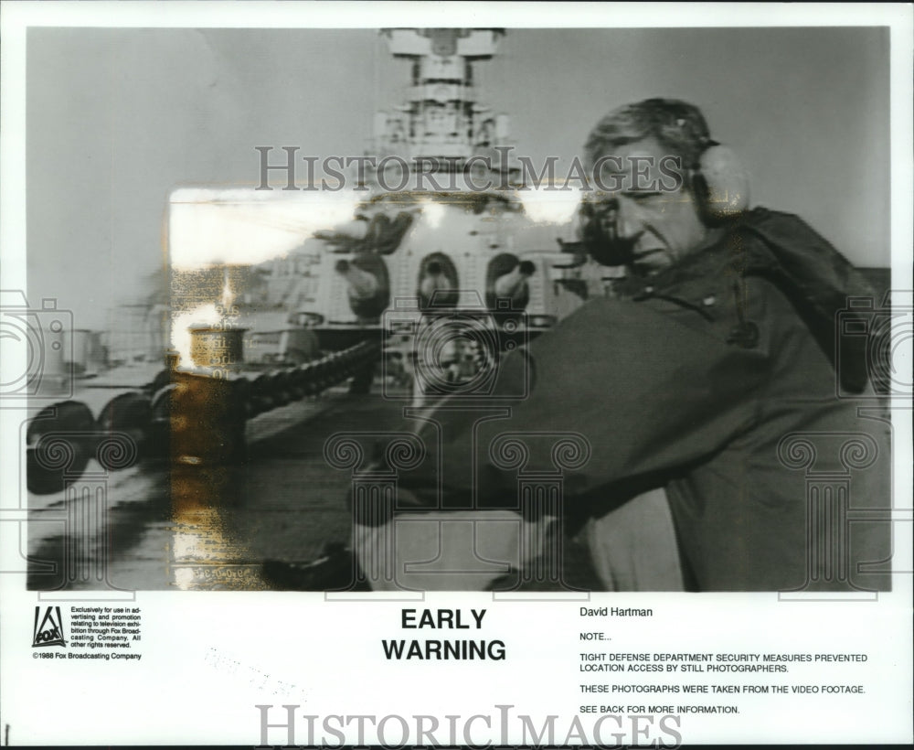 1989 Press Photo Early Warning host David Hartman on board the USS New Jersey-Historic Images