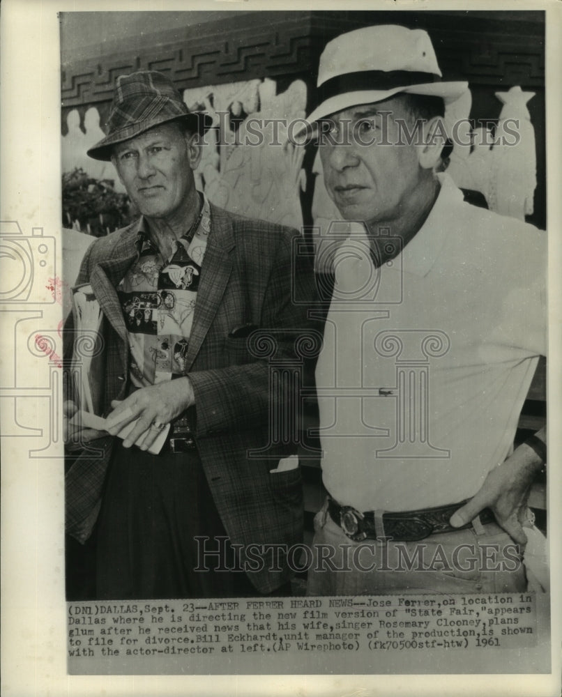 1961 Press Photo Jose Ferrer and Bill Eckhardt on location in Dallas.-Historic Images