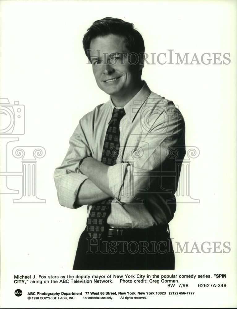 1998 Press Photo Michael J. Fox stars in the comedy series, &quot;Spin City&quot; on ABC-Historic Images