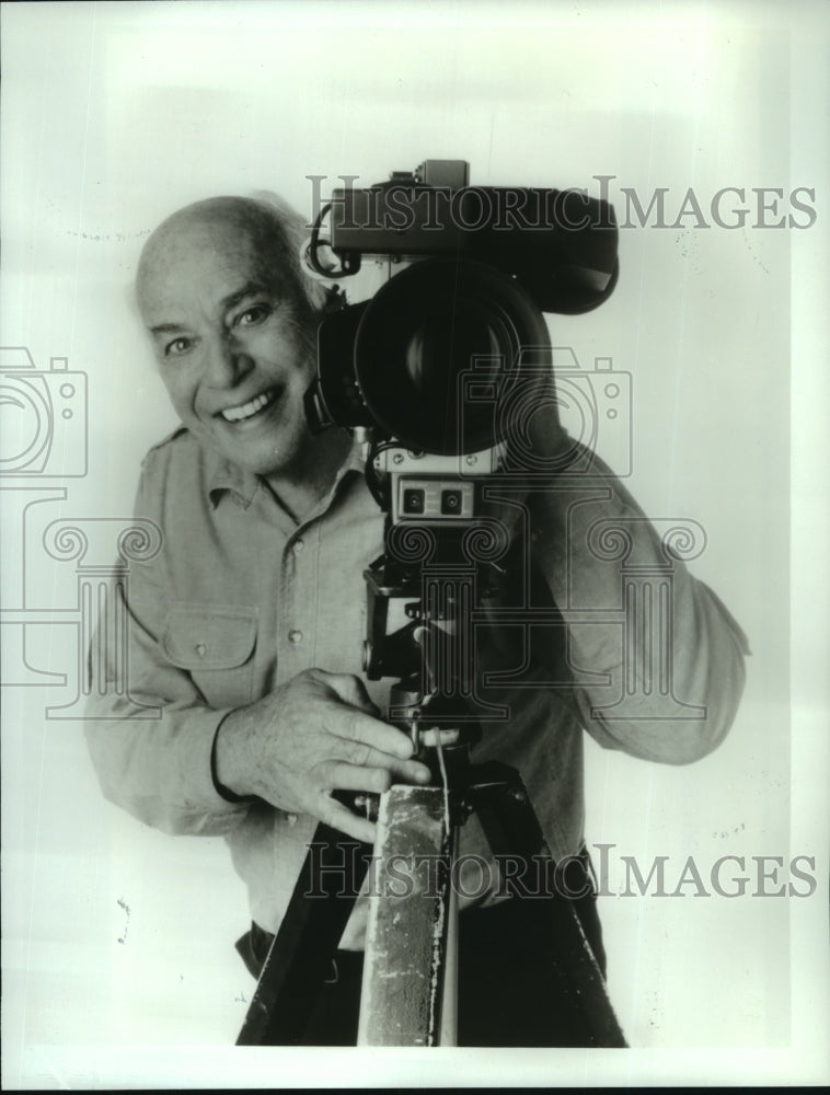 1990 Press Photo Allen Funt in The Candid Camera Comedy Shopping Spree on CBS - Historic Images