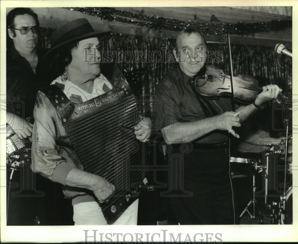 1993 Press Photo Band - Allen Fontenot &amp; Country Cajuns Perform in Mandeville - Historic Images