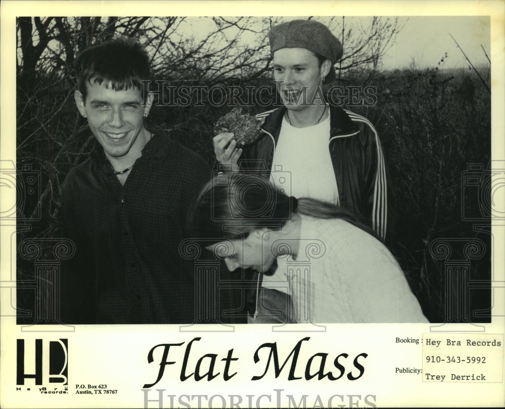 1995 Musical Group Flat Mass - Historic Images