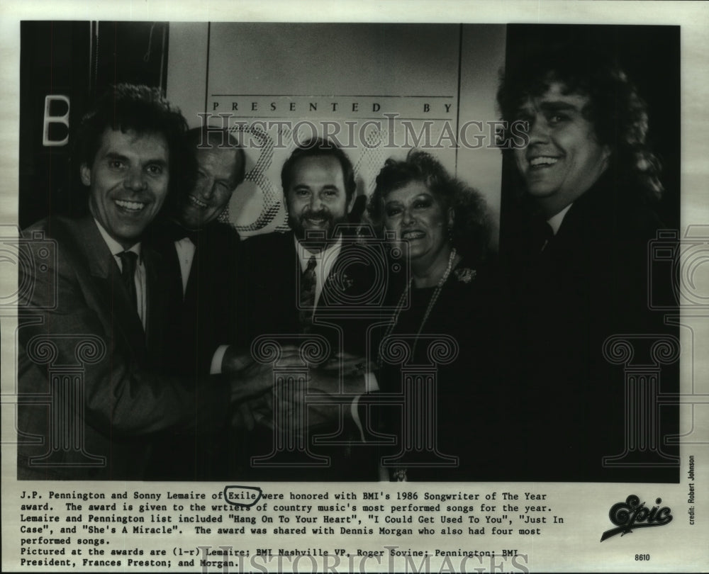 1986 J.P. Pennington and Sonny Lemaire- BMI Song Writer of the Year - Historic Images