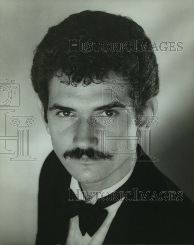 1994 Press Photo Stage director, David Gately. - nop28978 - Historic Images