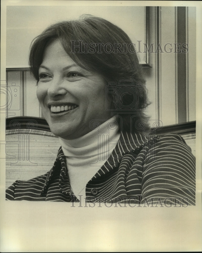 1976 Actress Louise Fletcher - Historic Images